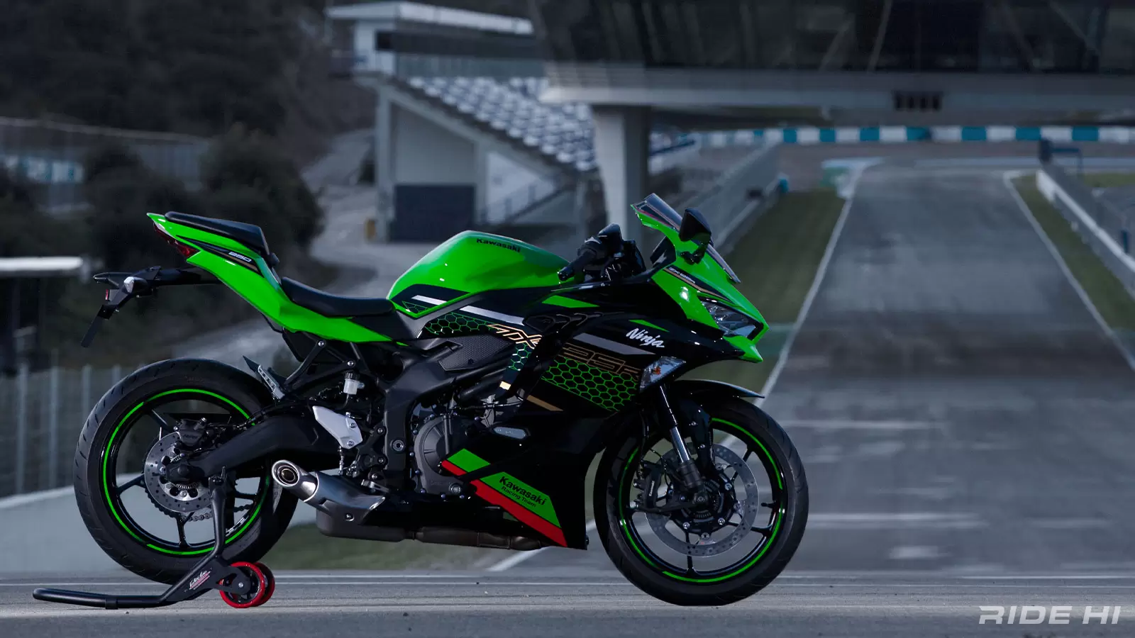 プレイバックZX-25R Vol.1 開発者インタビュー】1980年代の4気筒