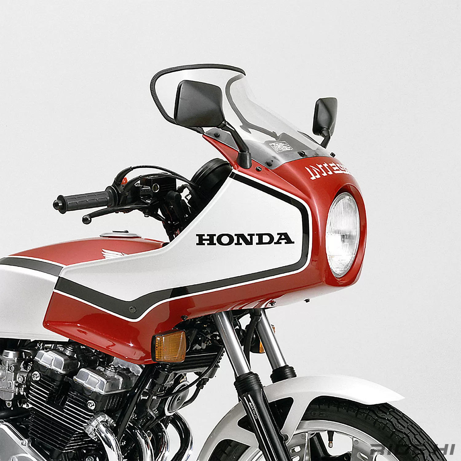 ホンダのロケットカウルは不滅！【このバイクに注目】 | この