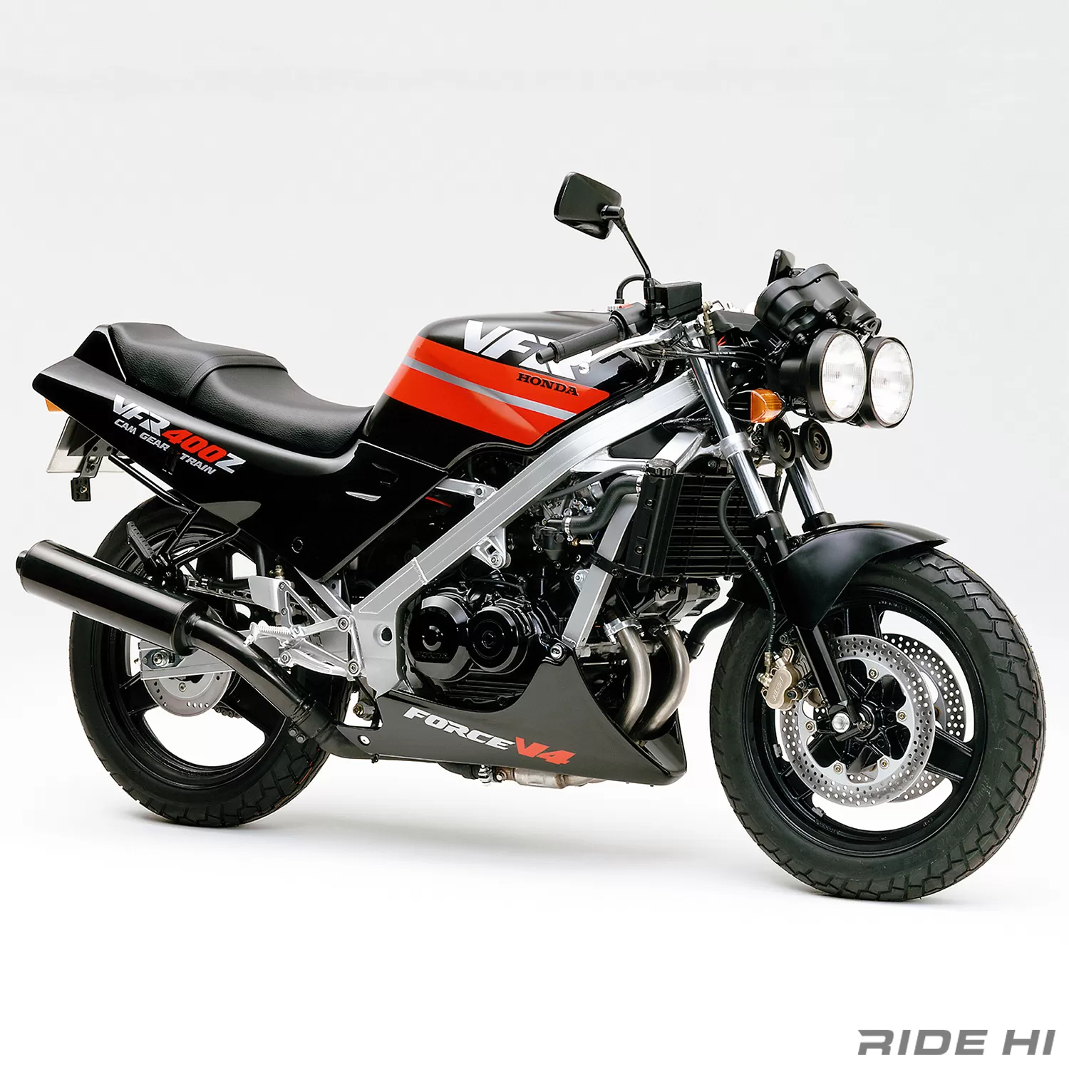 V4で唯一のネイキッドだったVFR400Z！【このバイクに注目】 | この
