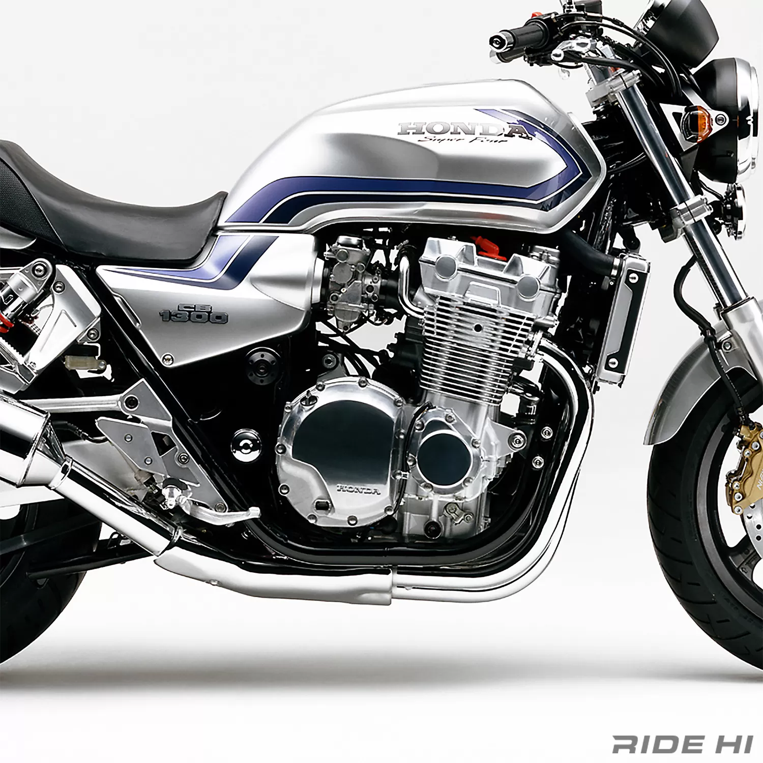BIG-1に冷却フィンがあった初代CB1300！【このバイクに注目