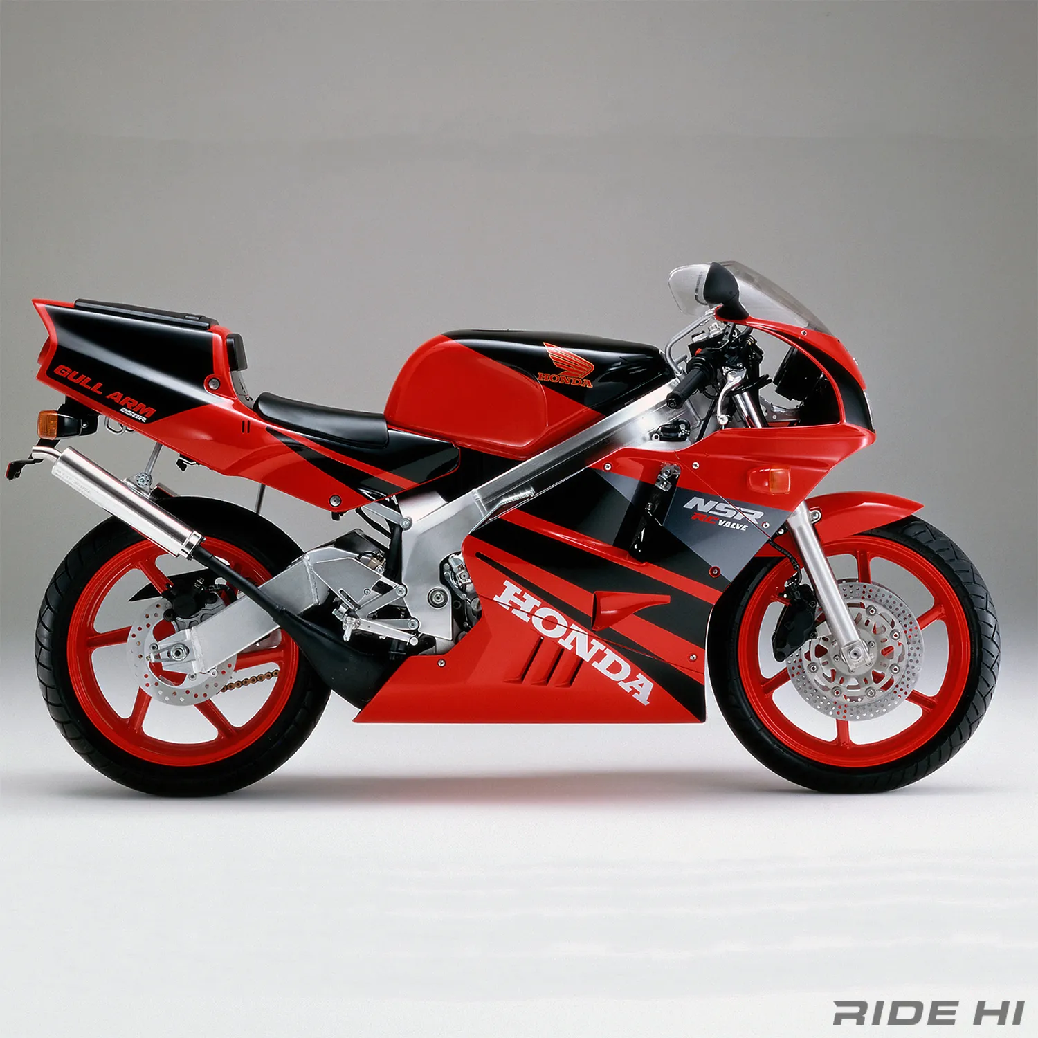 未使用 domino ハイスロットル 黒・金　NSR250R・MC21・MC28 未使用 domino ハイスロットル 黒・金NSR250R・MC21・MC28
