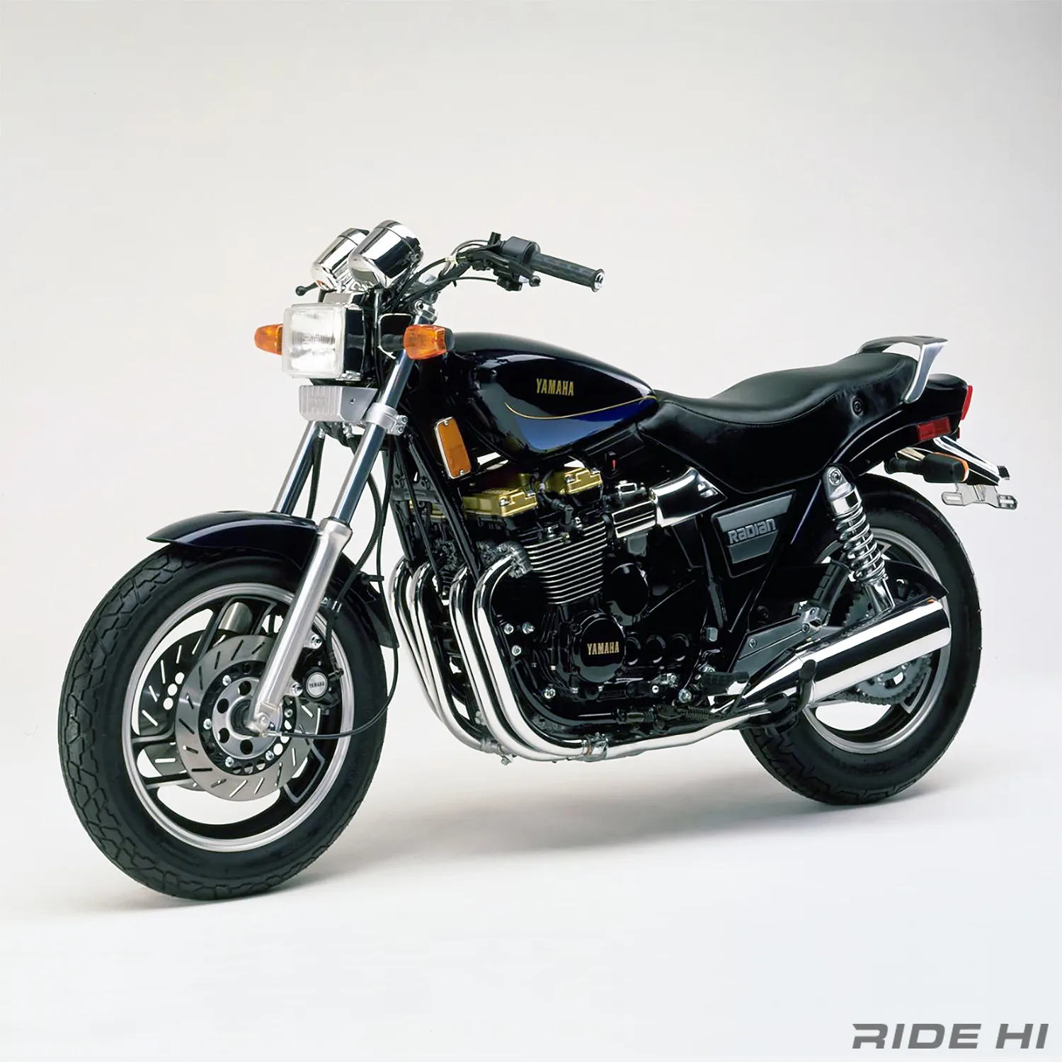 ヤマハYX600は日本のネイキッドと同じく他国にないアメリカンミドル