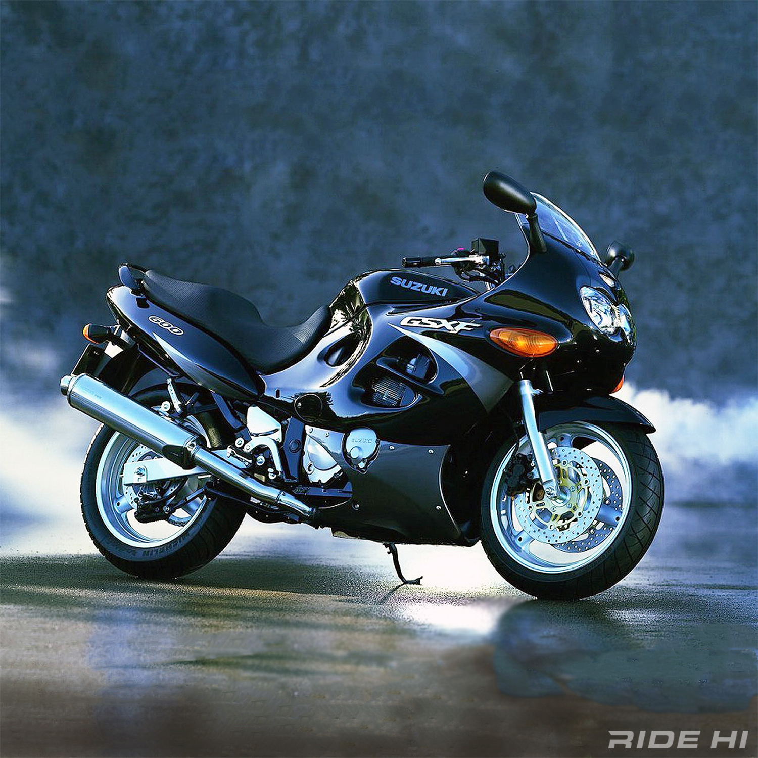 suzuki_gsx-f600_gsx600f_20250924_main.jpg