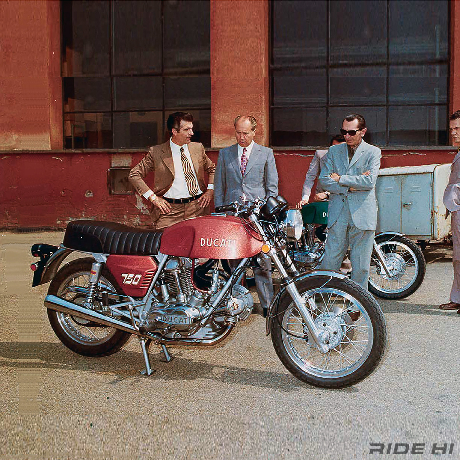 ducati_beveldrive_vtwin_1970-74_20250930_main.jpg