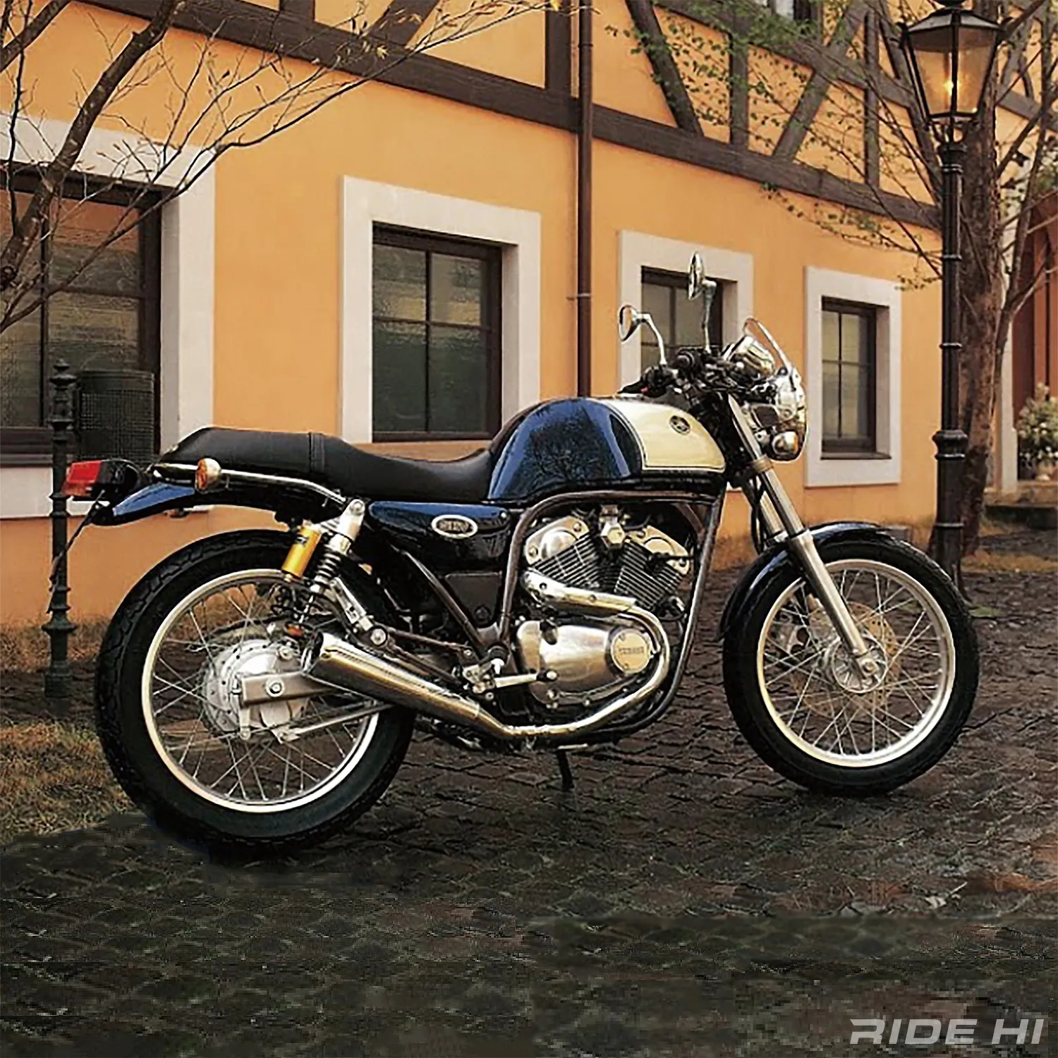 ヤマハSRV250はベテランの所有欲をそそる大型バイク・クオリティで