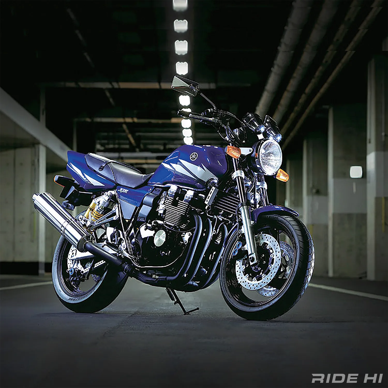 空冷最後のXJR400Rにヤマハが込めた美学にいま目を覚まされる！【この
