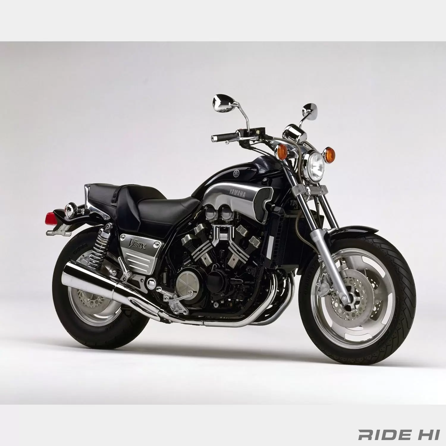 VMAX 1200カナダ逆車 - オートバイ車体