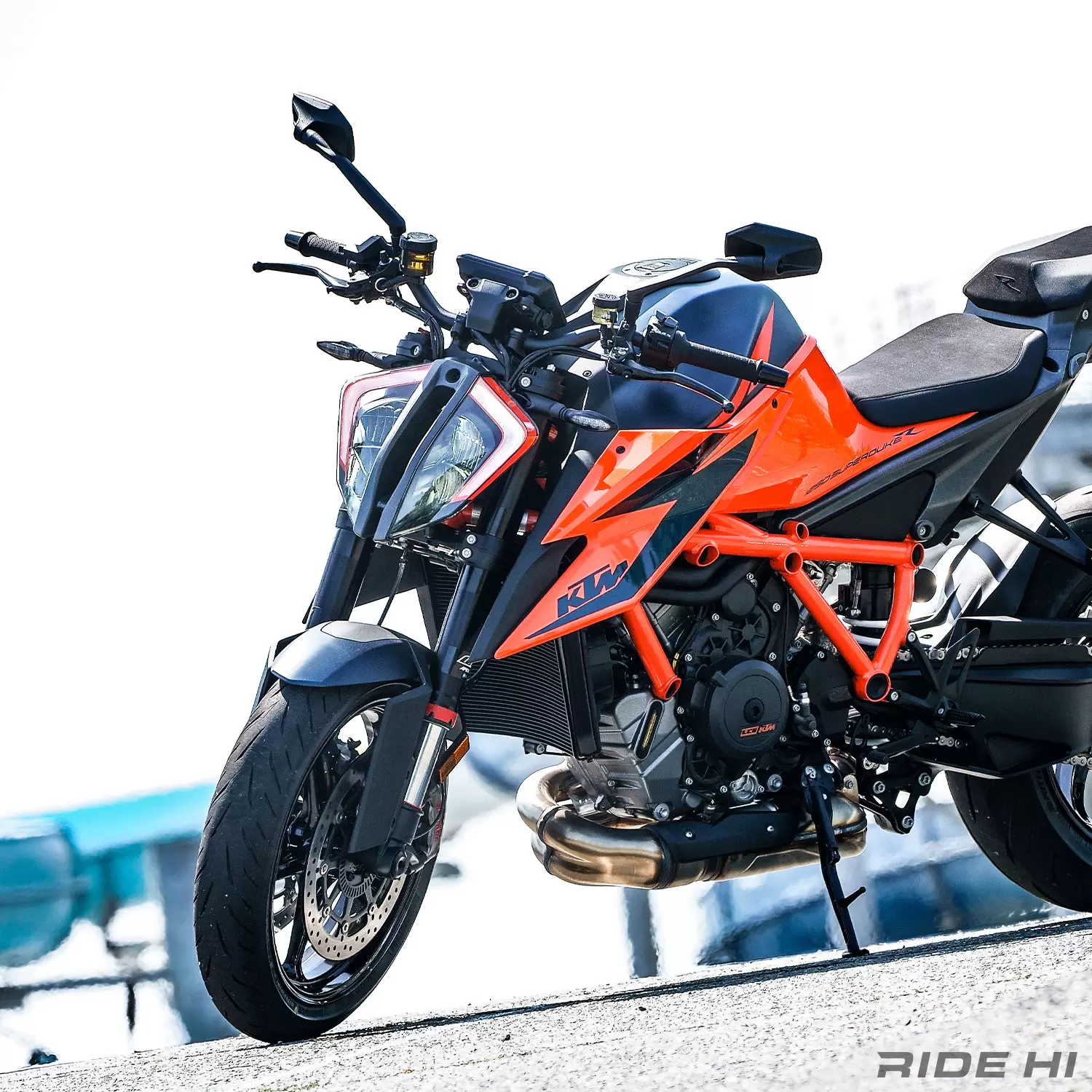 THE BEAST（野獣）”KTMのハイエンドモデルは電子制御のサポートで 