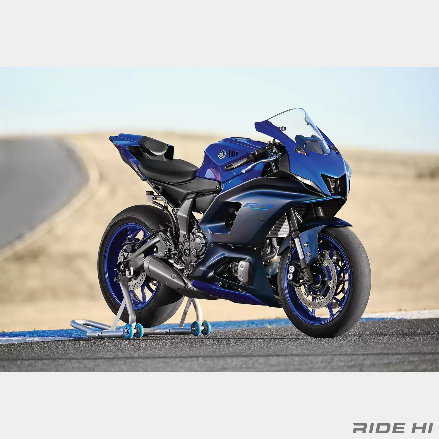 ヤマハ YZF-R7】日本は2021年冬以降に発売を予定！ コーナリング