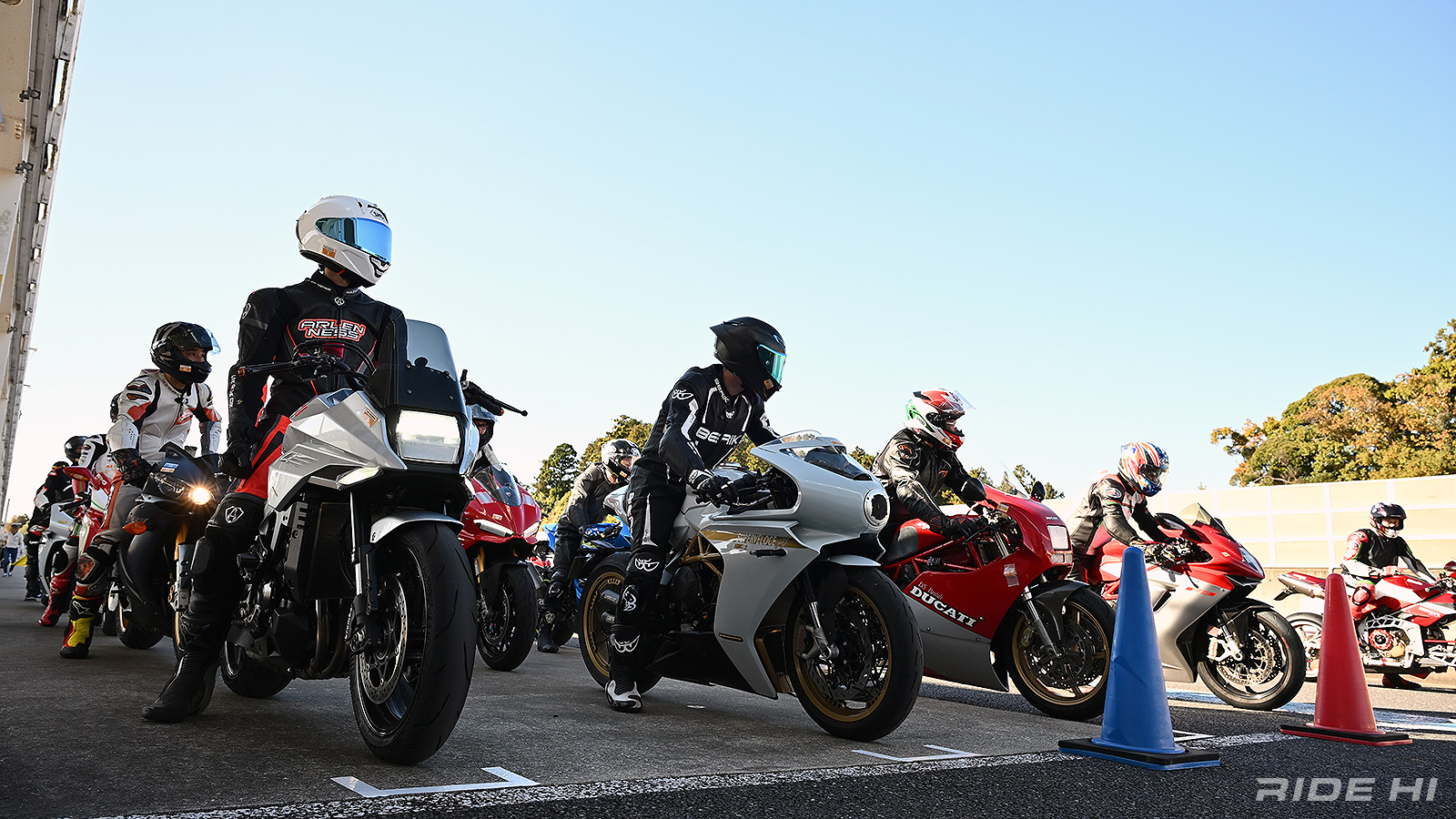 bikegathering_pr_260308_02