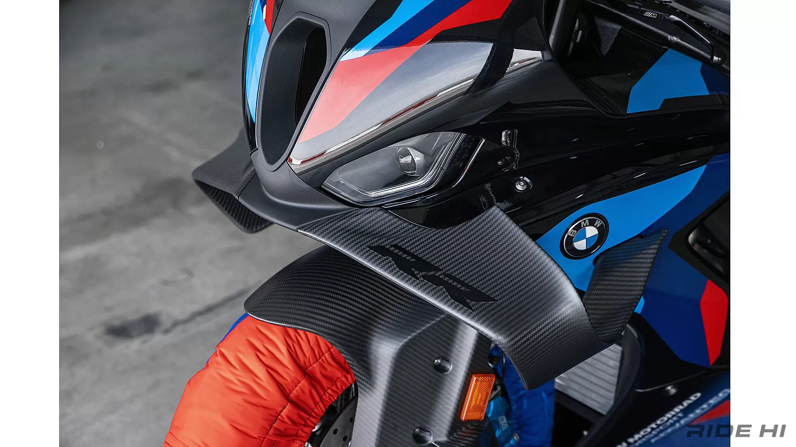チャンピオンマシン直系の進化、2025 M1000RR！【このバイクに注目