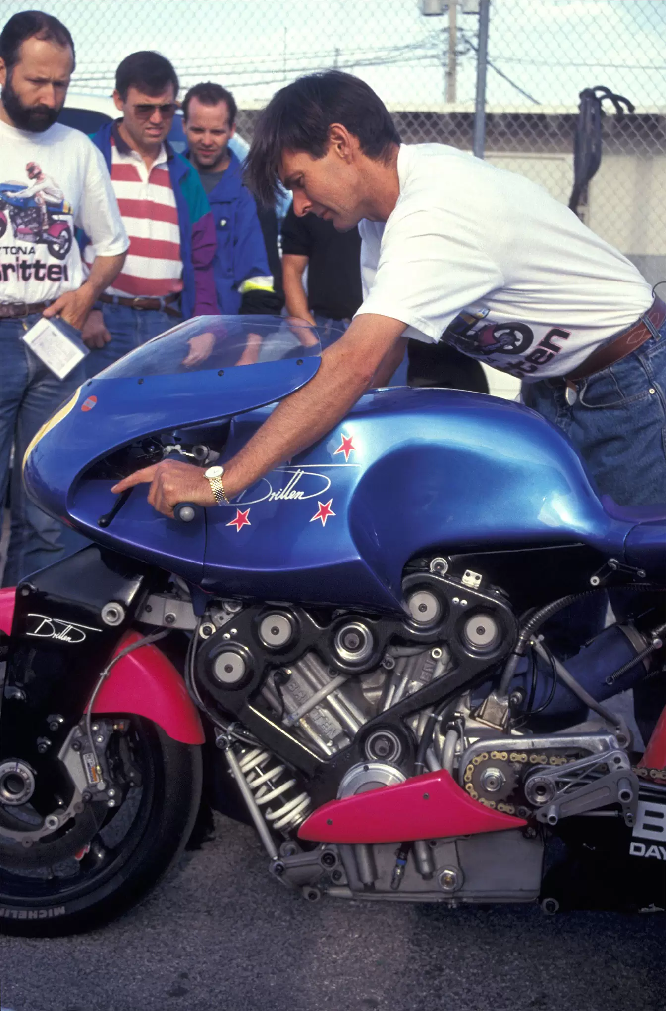 ジョン・ブリッテン V1000 写真集 「BRITTEN Motorcycle」