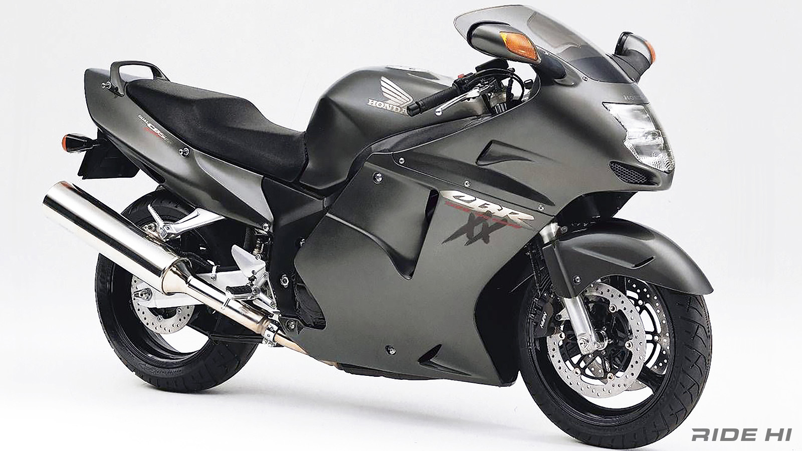 honda_cbr1100xx_20251101_02