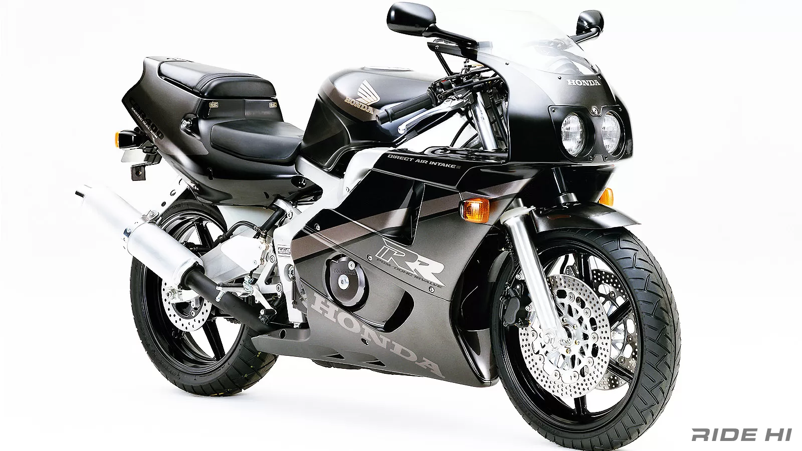 CBR400RR(NC29)はV4と直4が合体したファイナルウェポン！【この