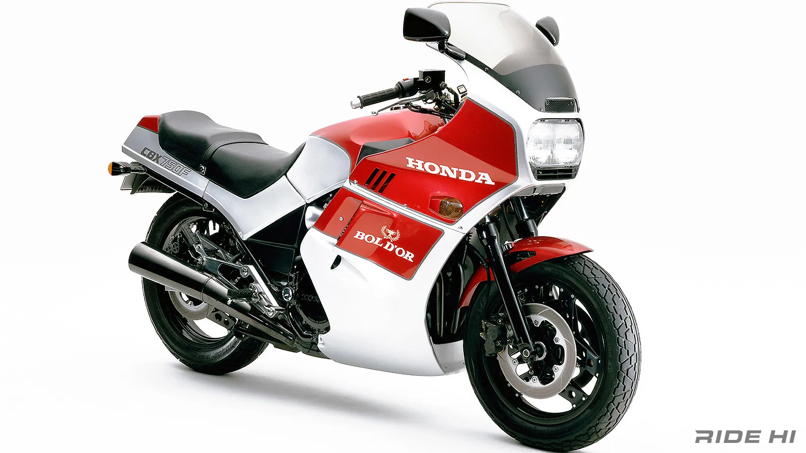 BOL D'OR 24時間の観戦カルチャーに育まれたベテラン向け長距離