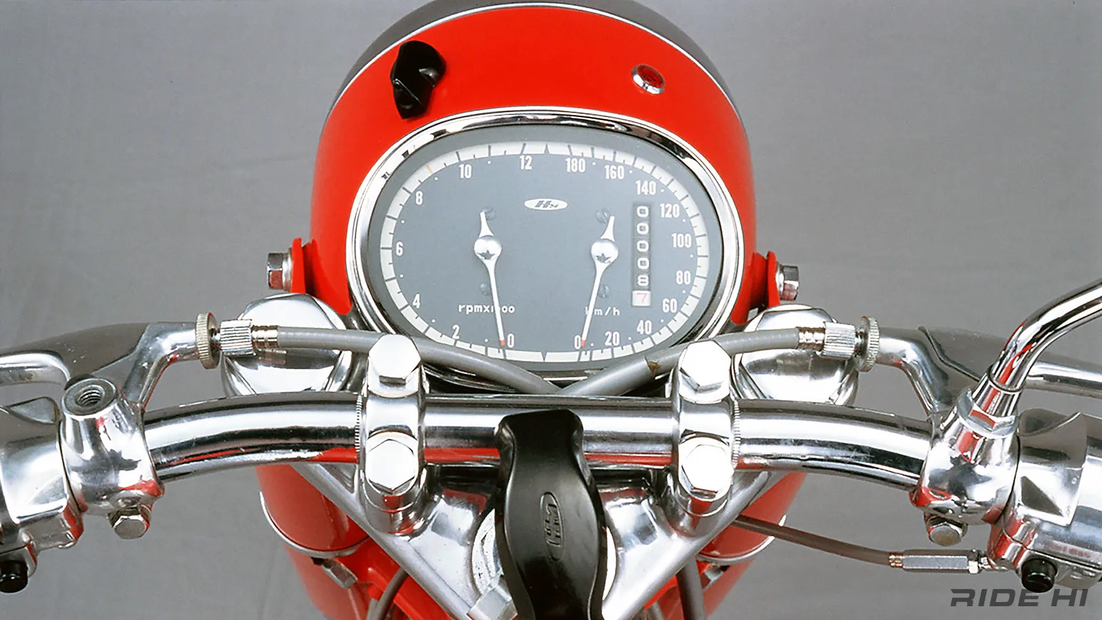 GB250クラブマンは原点CB72の一文字ハンドルと超硬派トラッドが人気に