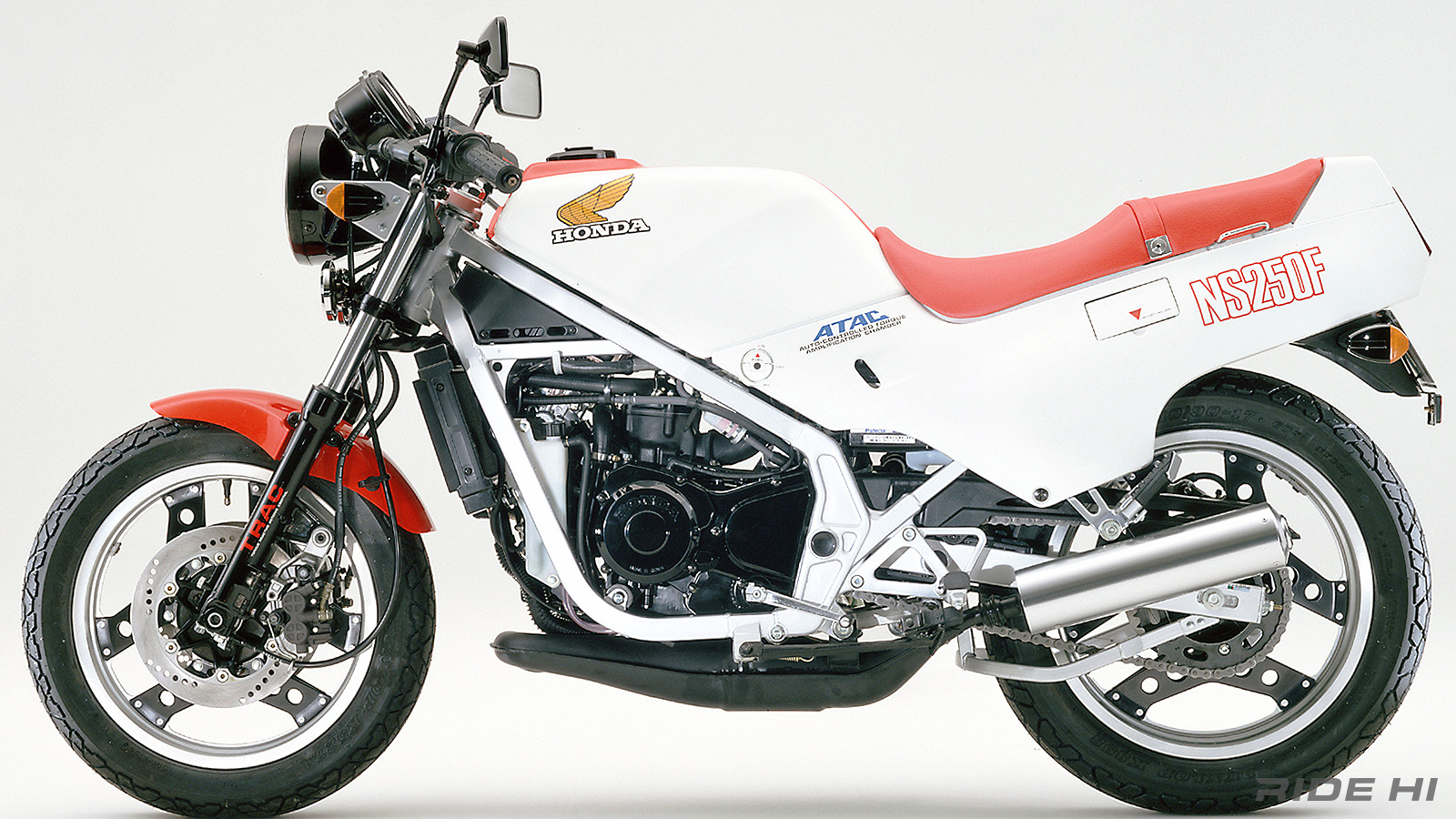 ホンダの2スト250ロードスポーツ2作目はレプリカではなくレーシングマシン同時開発のNS250F/NS250R！【このバイクに注目】 |  このバイクに注目 | RIDE HI(ライドハイ)/愉しさのためすべてを注ぐライダーのメディア