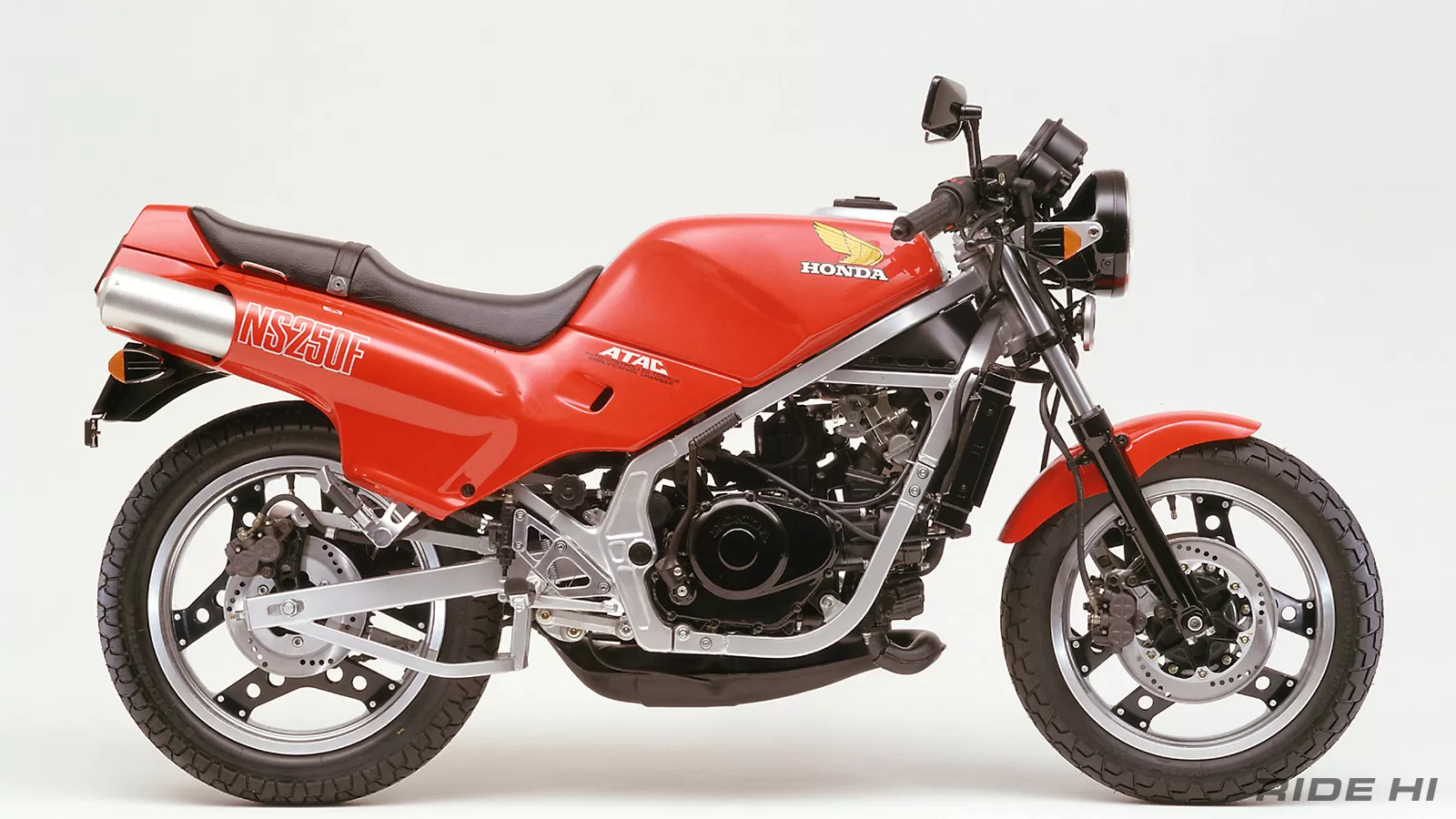 500レプリカをやめ250レーサー同時開発で誕生したNS250R【このバイクに 