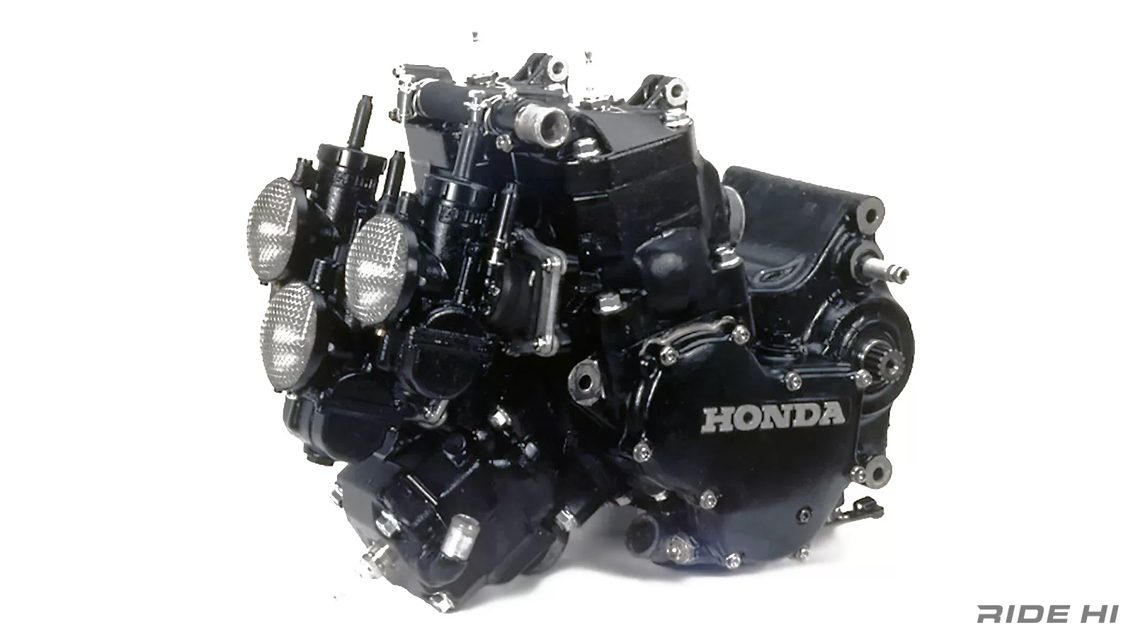 ホンダ初の2ストGPマシンNS500が3気筒だったのは？【このバイクに注目