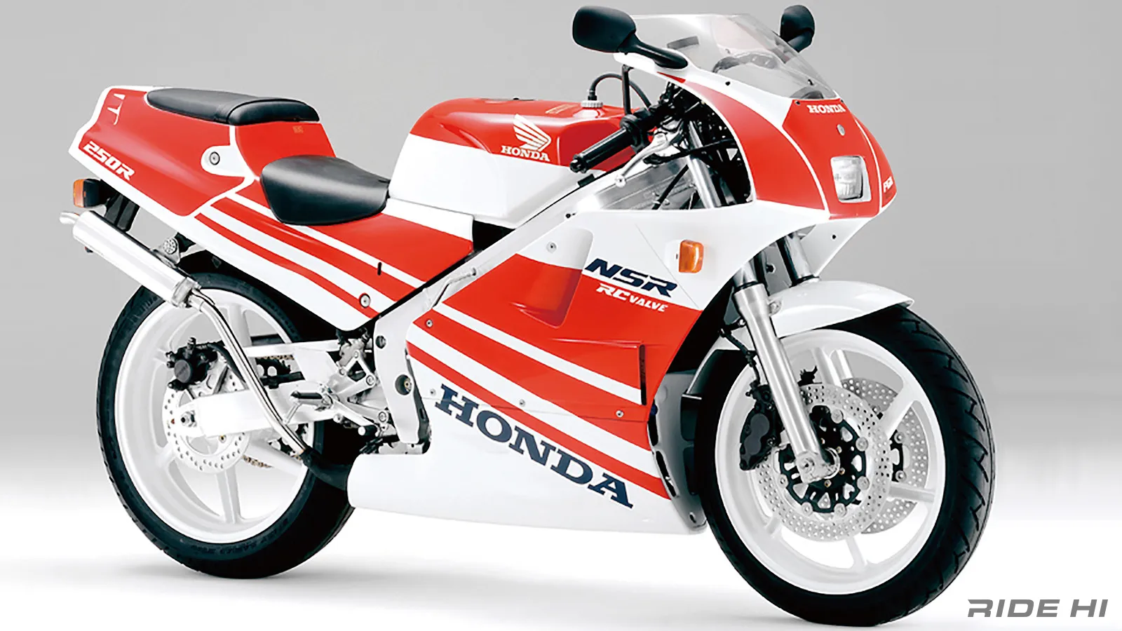 89のNSR250R（MC18）はマイナーチェンジでも世代が変わったほど進化 
