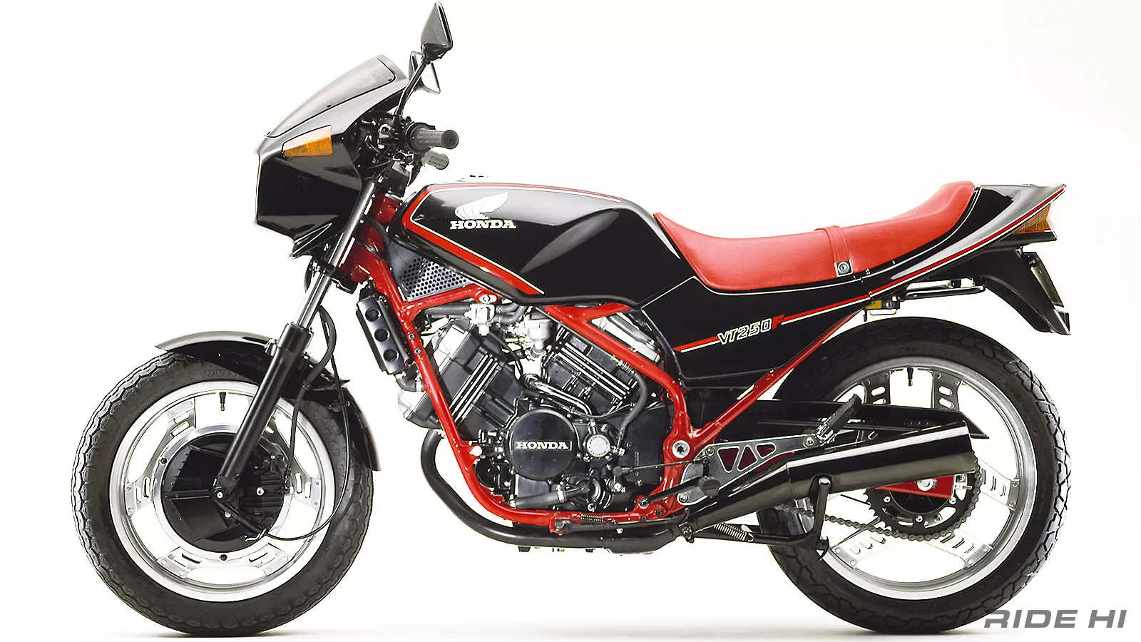 honda_vf400f_20240528_04.webp
