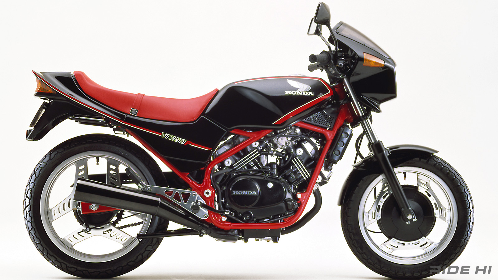 honda_vt250f_20241025_04