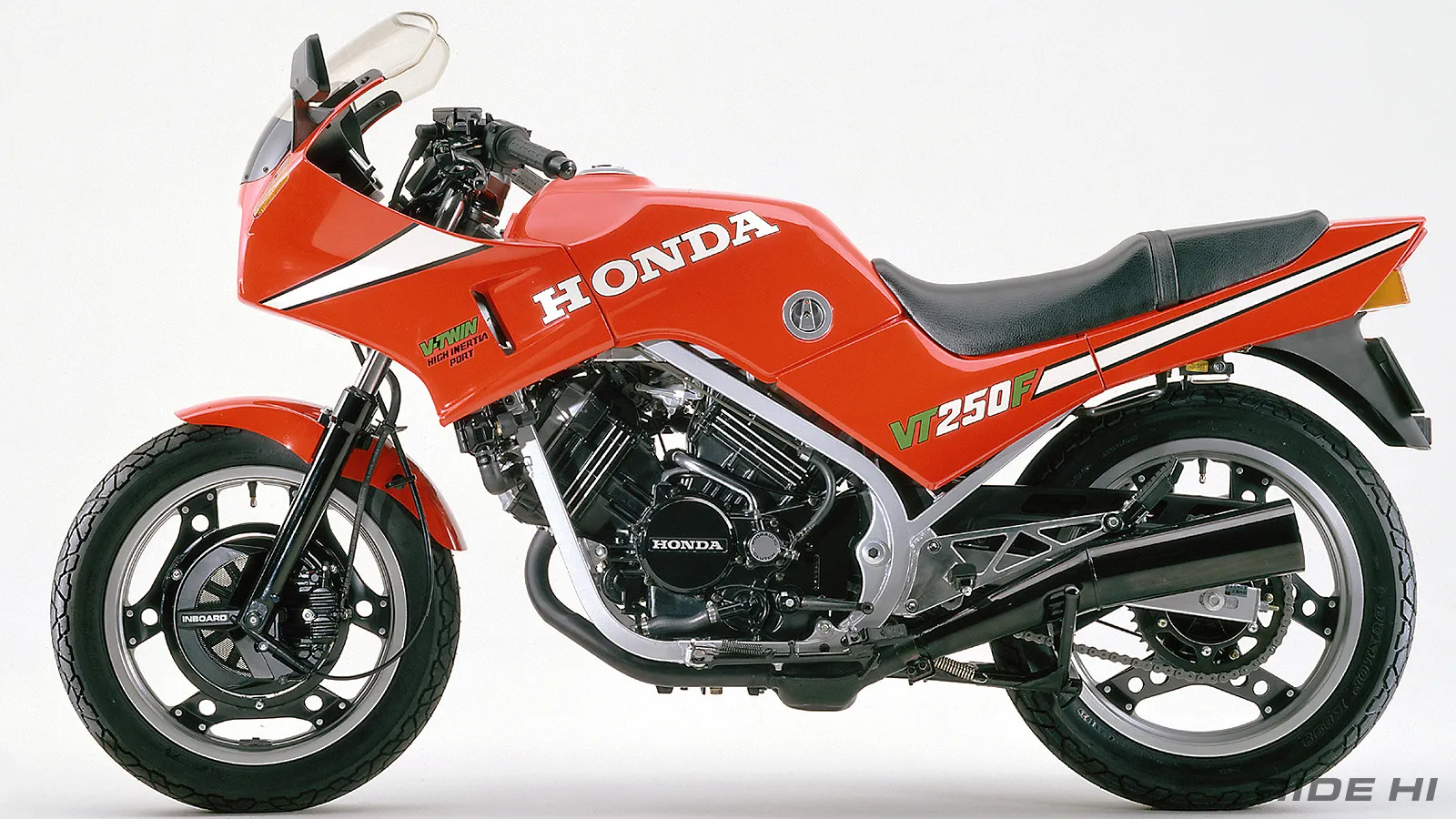 2世代目VT250F/Zはまさかの40PSで売れまくった！【このバイクに注目