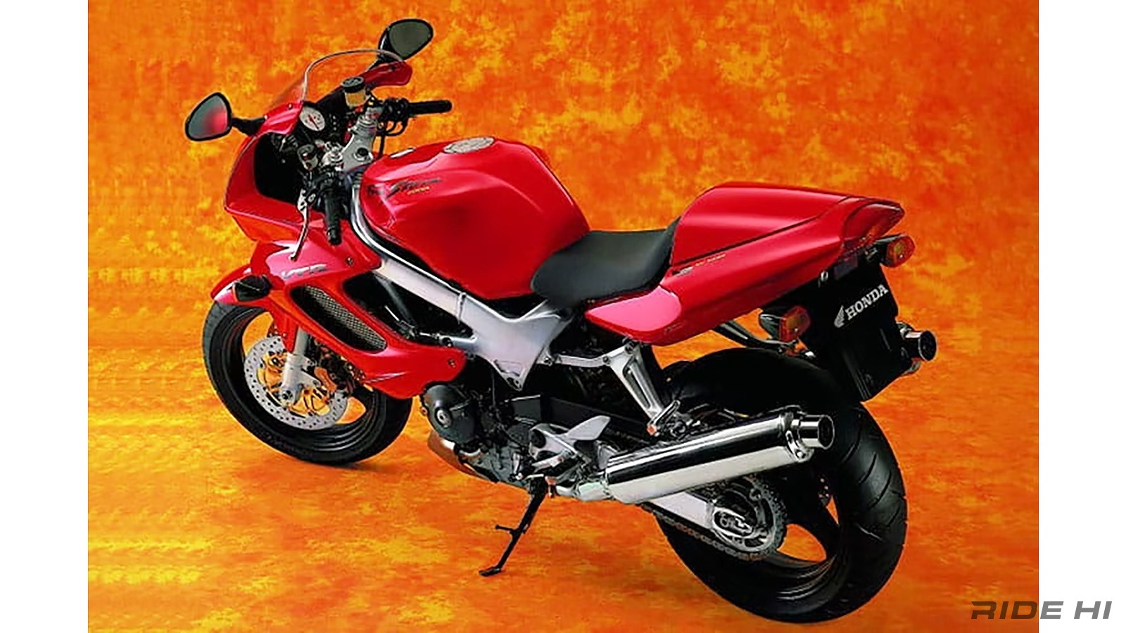 honda_vtr1000f_firestorm_20251114_09