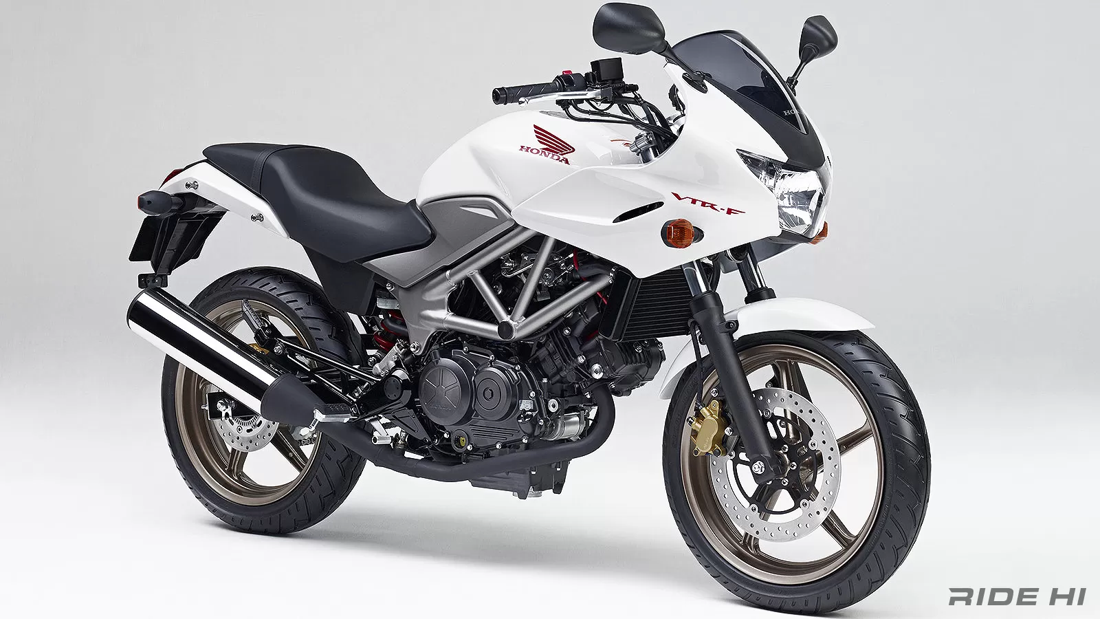 VT250Fの辿りついたVTRの熟成度が凄い！【このバイクに注目