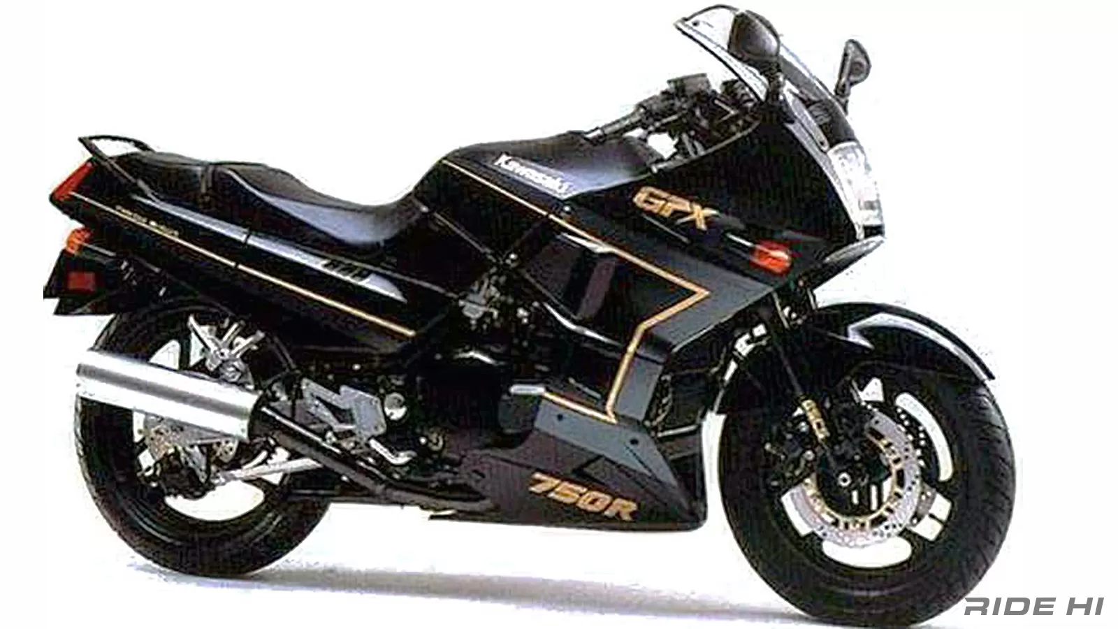 GPX750Rの750cc専用設計ならではの扱いやすくコーナーを楽しめる醍醐味 