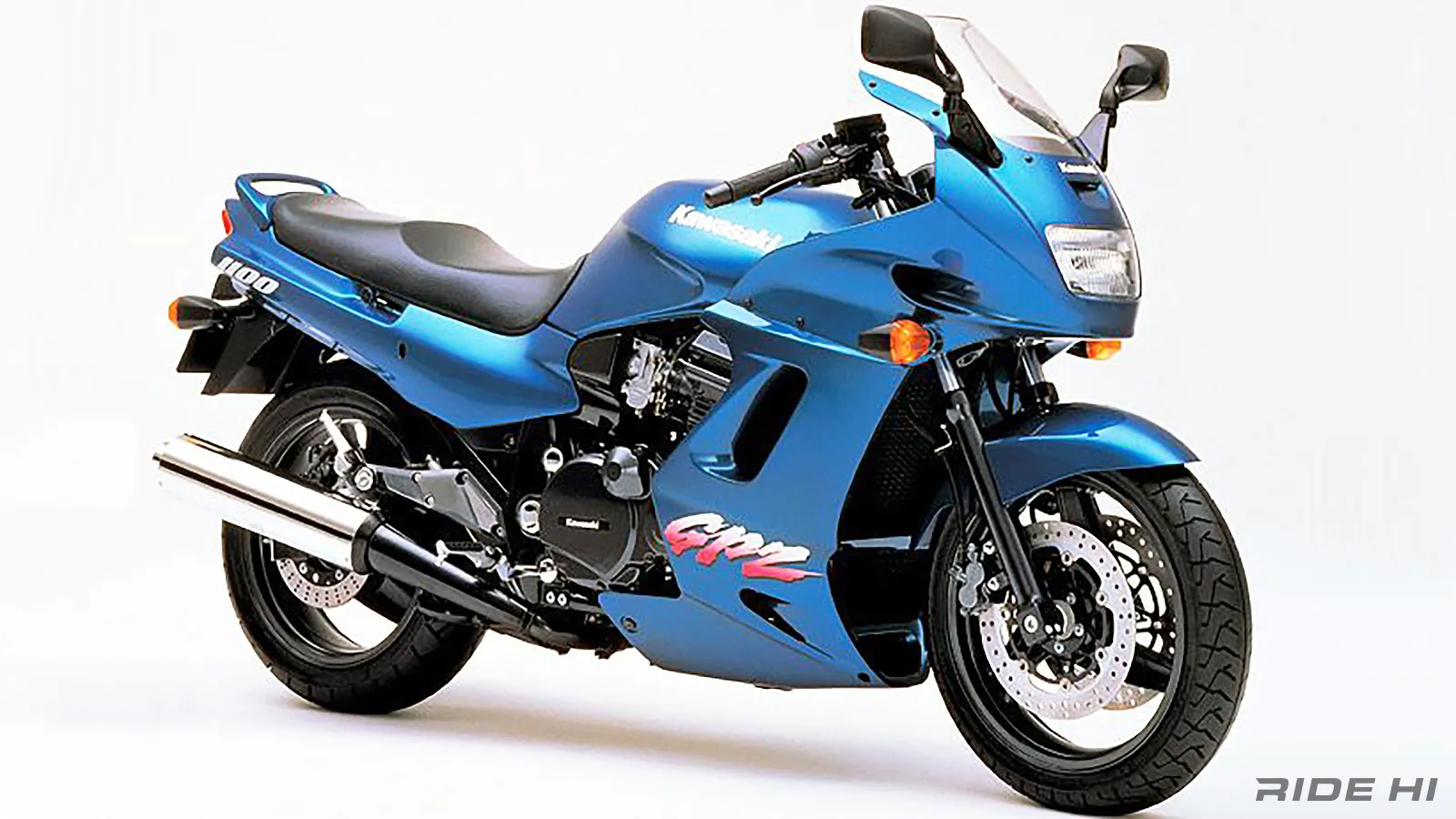 zrx1100 ZZR1100 gpz1100用　
ACF製　voltageマフラー GPZ1100はZZRがベースのツーリングスポーツ、ネイキッドZRXへの布石と