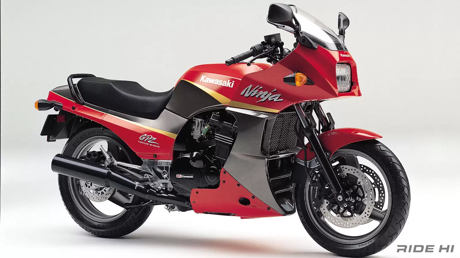 Ninjaをカワサキの代名詞にした、GPZ900R。水冷最後発の居直りともいう