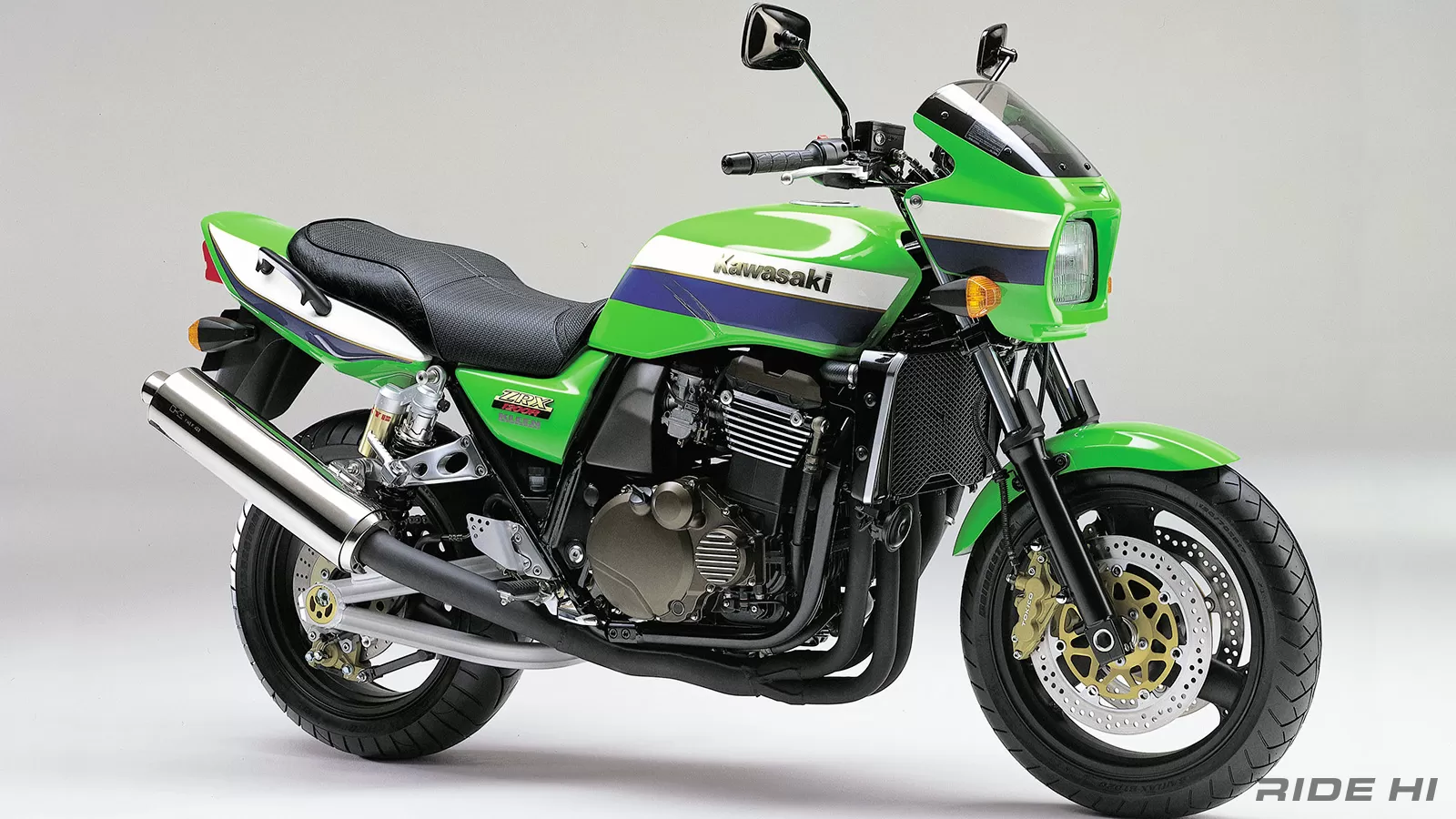 Kawasakiを直感させるアップハンレーサー、Z1000Rローソン