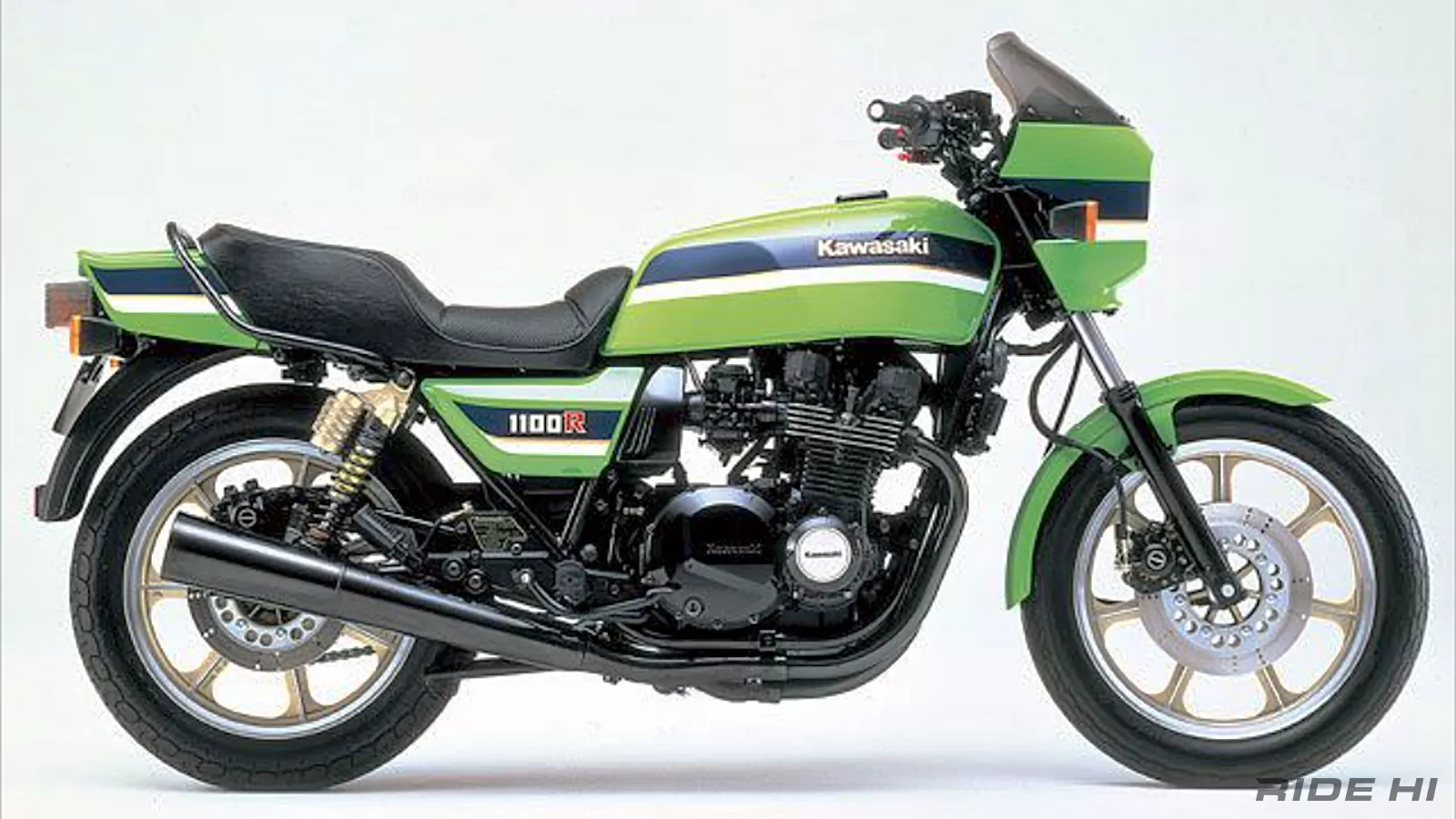 PLUS プラス 小型手提げ金庫＜シリンダー錠＞(硬貨/小物一体型