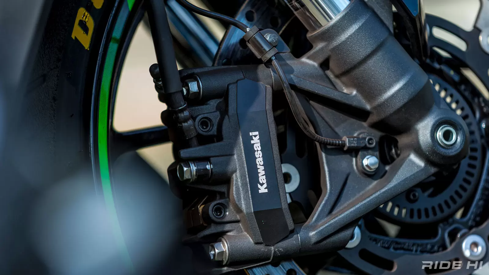 プレイバックZX-25R Vol.3 サーキットで全開インプレッション】1万