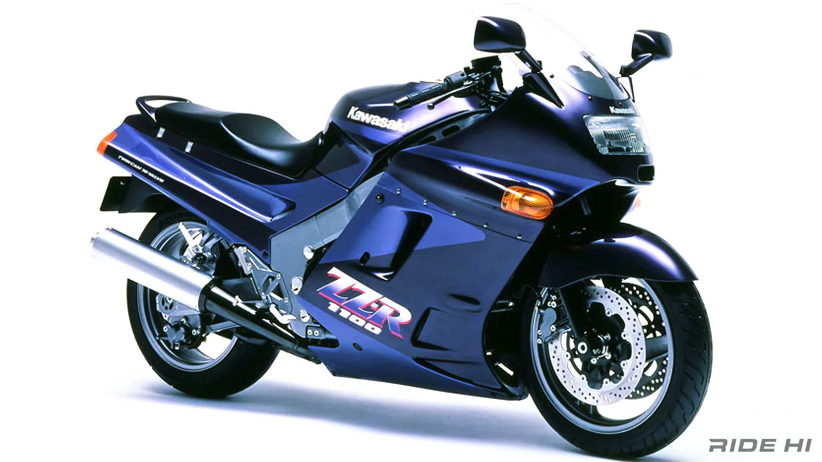 ZZR1100は世界的にフラッグシップを牽引した絶対的存在だった！【この