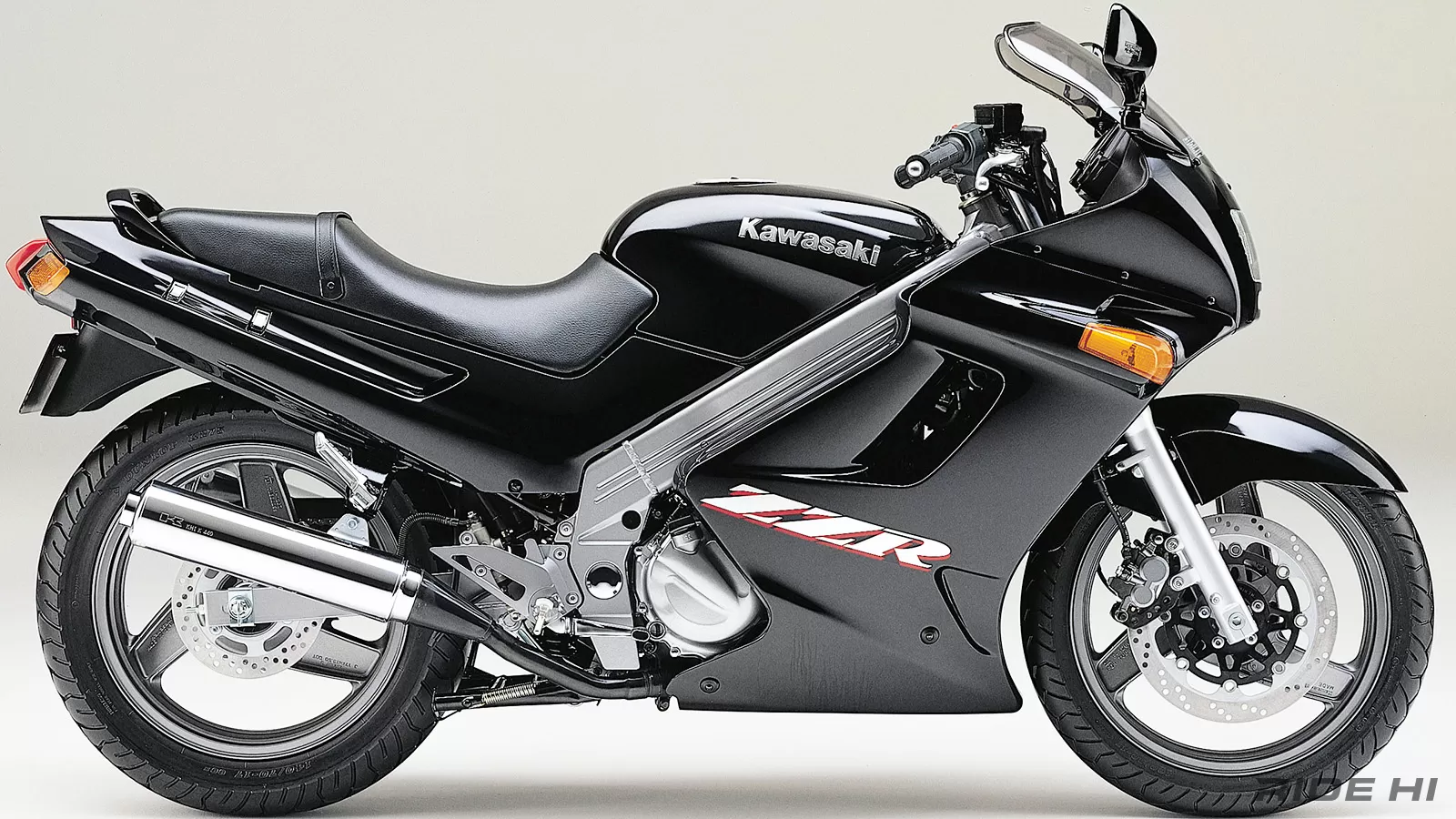 kawasaki_zzr250_20241114_01.webp