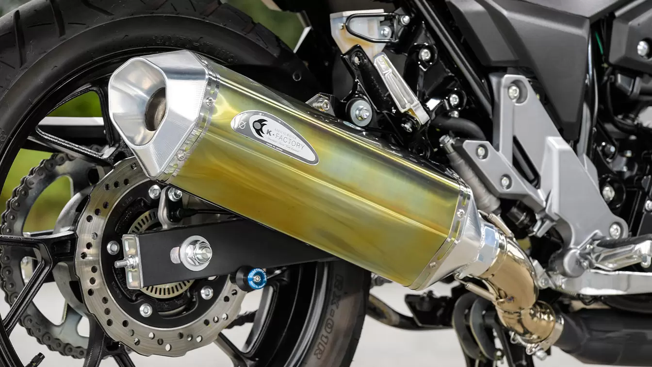 新品　ヤマハ スリップオンマフラー異形サイレンサーブルーセロー250 新品 ヤマハ スリップオンマフラー異形サイレンサーブルーセロー250