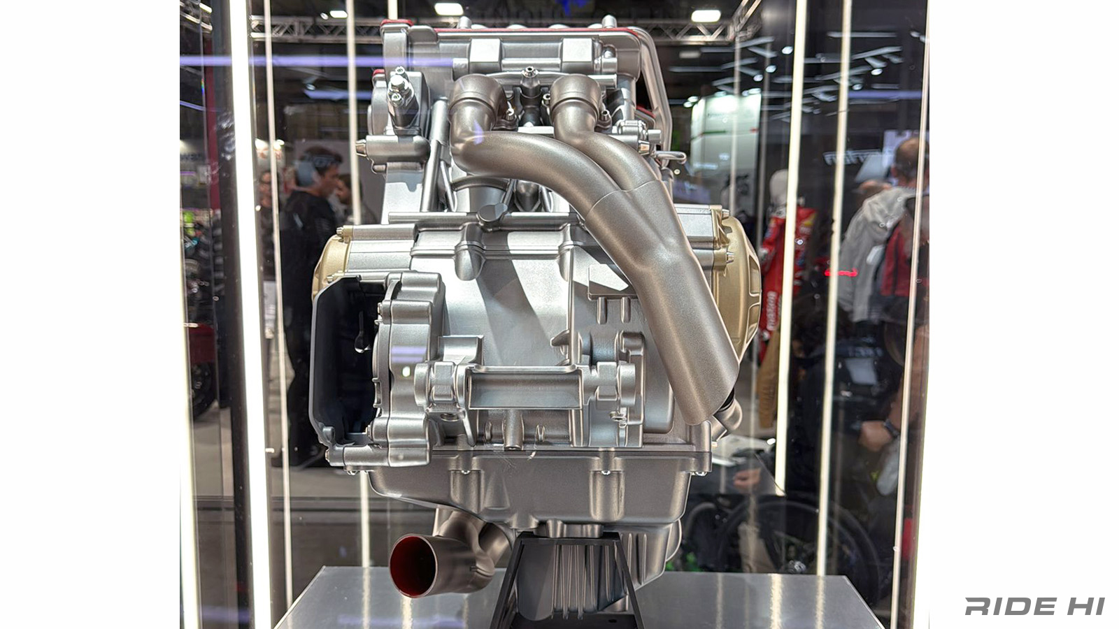 mvagusta_cinque_cilindri_engine_251107_03