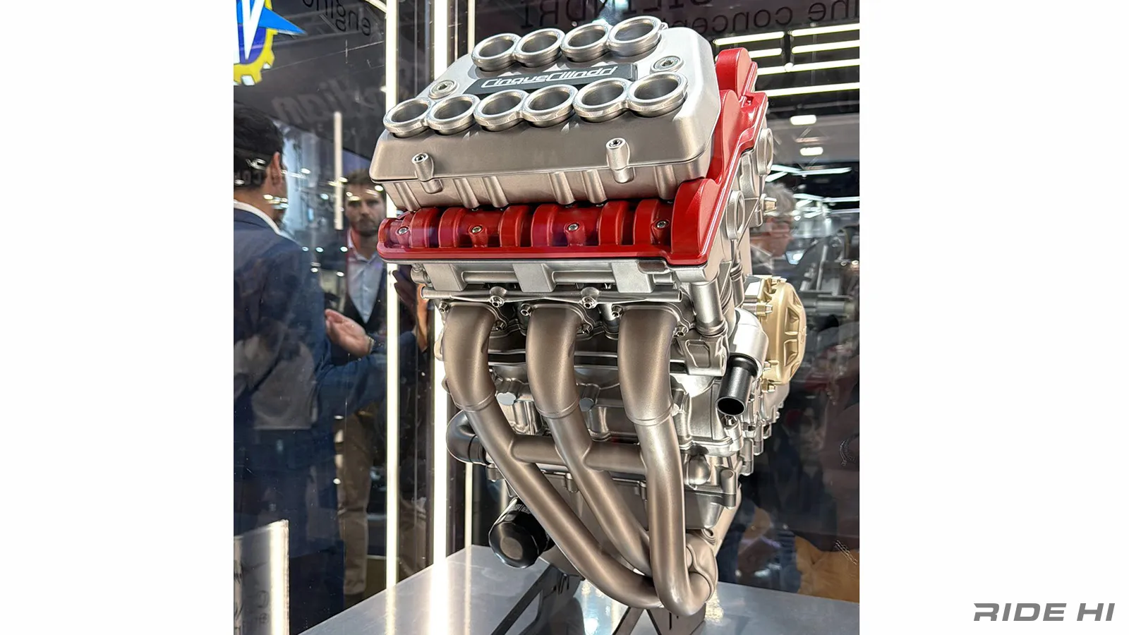 MVアグスタがEICMA2025でトリプルカム5気筒エンジンコンセプトを発表