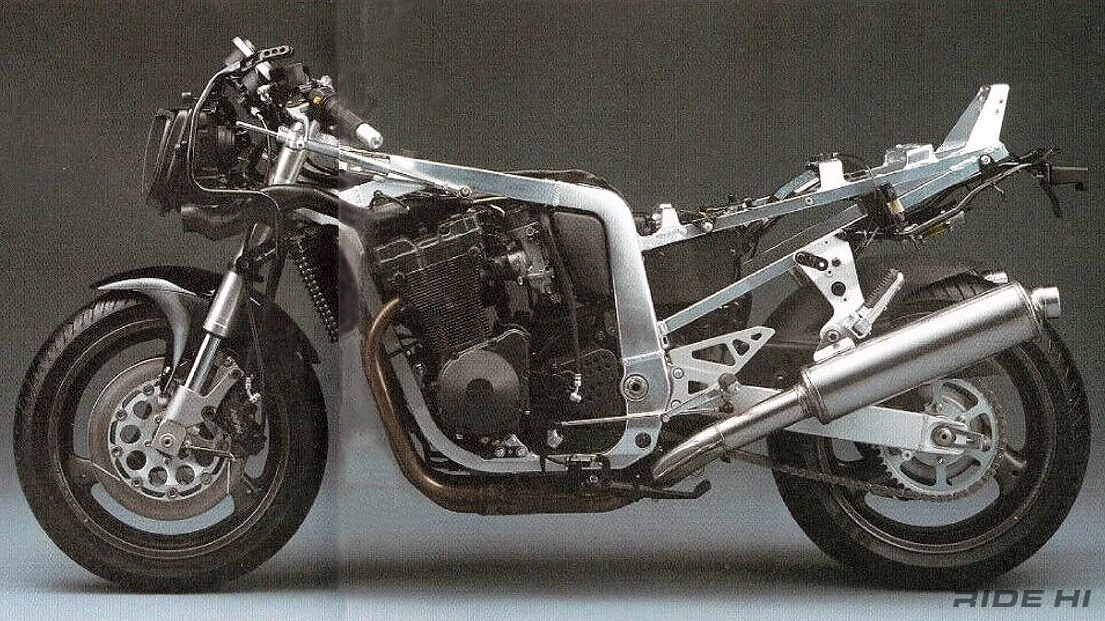 GSX-R1100　油冷　90年 最終型 GV73A 純正 アッパーカウル A472H1046 Yahoo!オークション - スズキ GSX-R1100 GV73A 94年登録 本当の油冷最