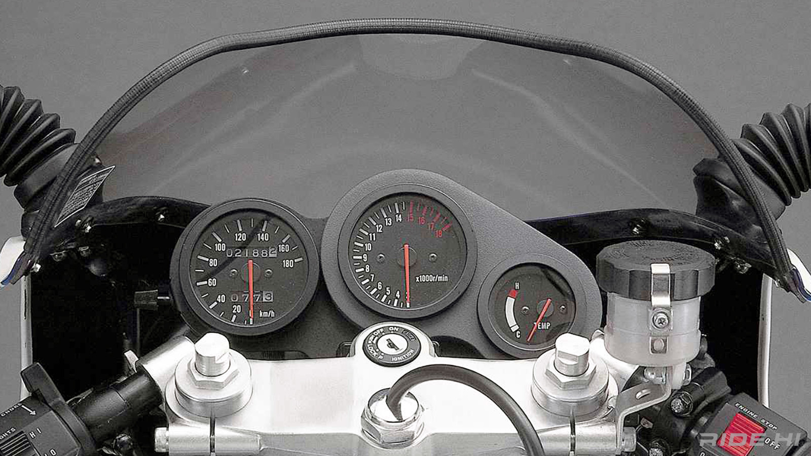 suzuki_gsx-r400_1988-89model_20260413_05