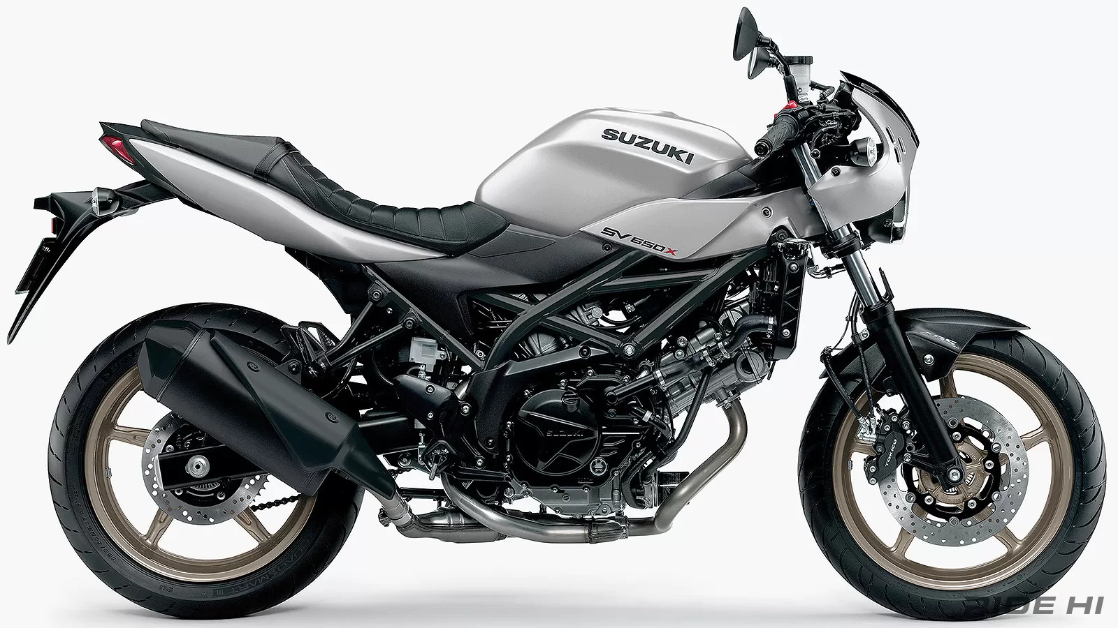 直4全盛の中にスズキはVツインSV400を投入！【このバイクに注目