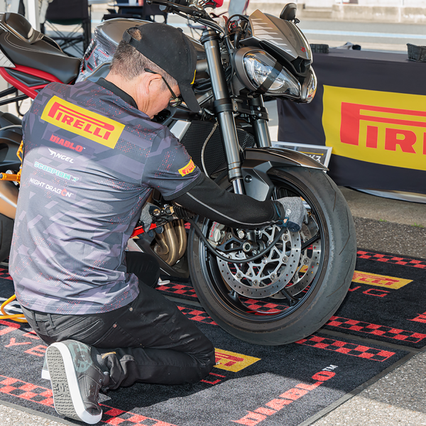 Pirelli_service_4-mv.png