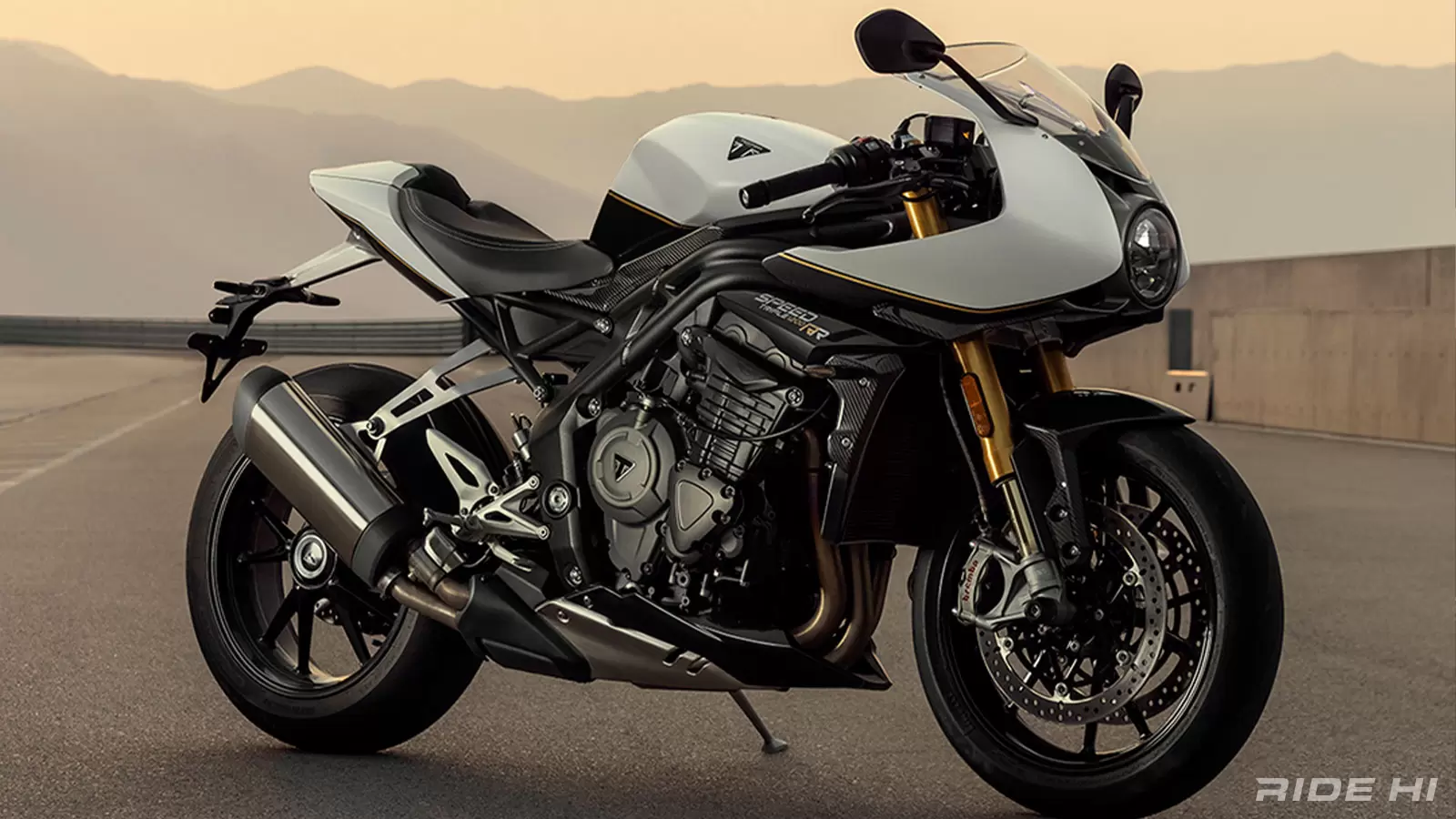 Competition Werkes トライアンフ ストリートトリプル RS トライアンフ STREET TRIPLE RS SPARK EXHAUST:スパーク