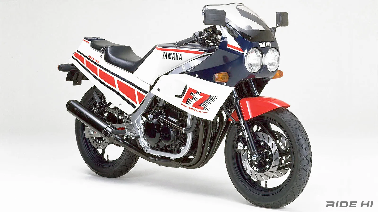 大人気FZ400Rのネイキッド版FZ400Nも注目を集めた！【このバイクに注目