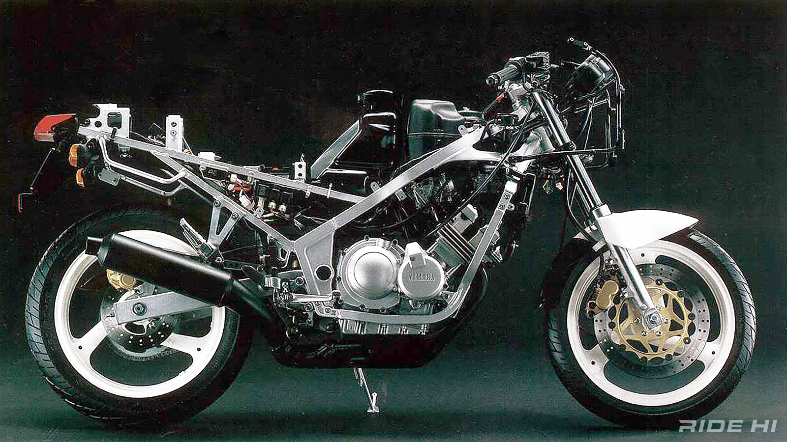 yamaha_fzr250_1986-88model_20260419_05