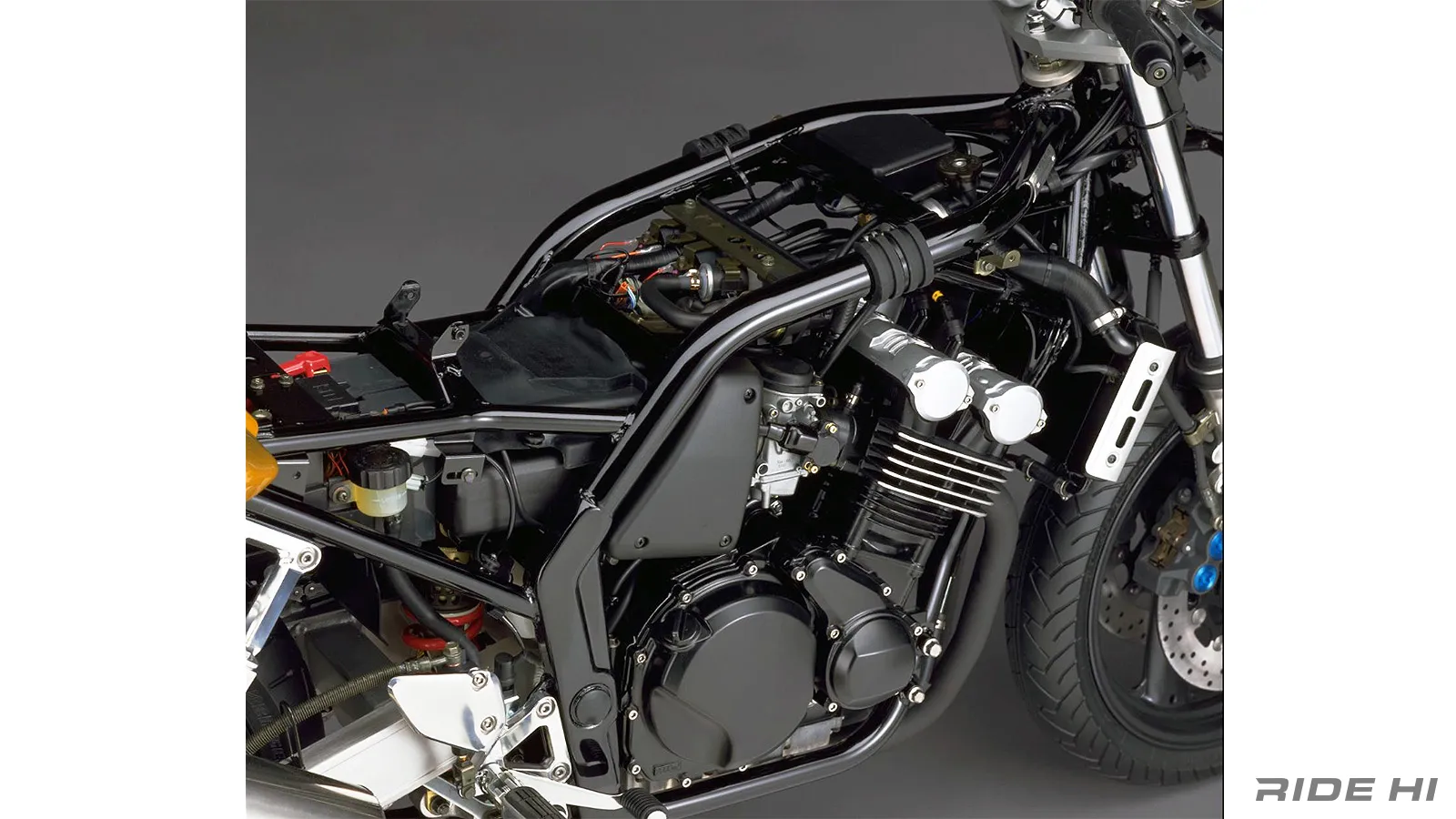 yamaha_fzs600_20250626_06.webp