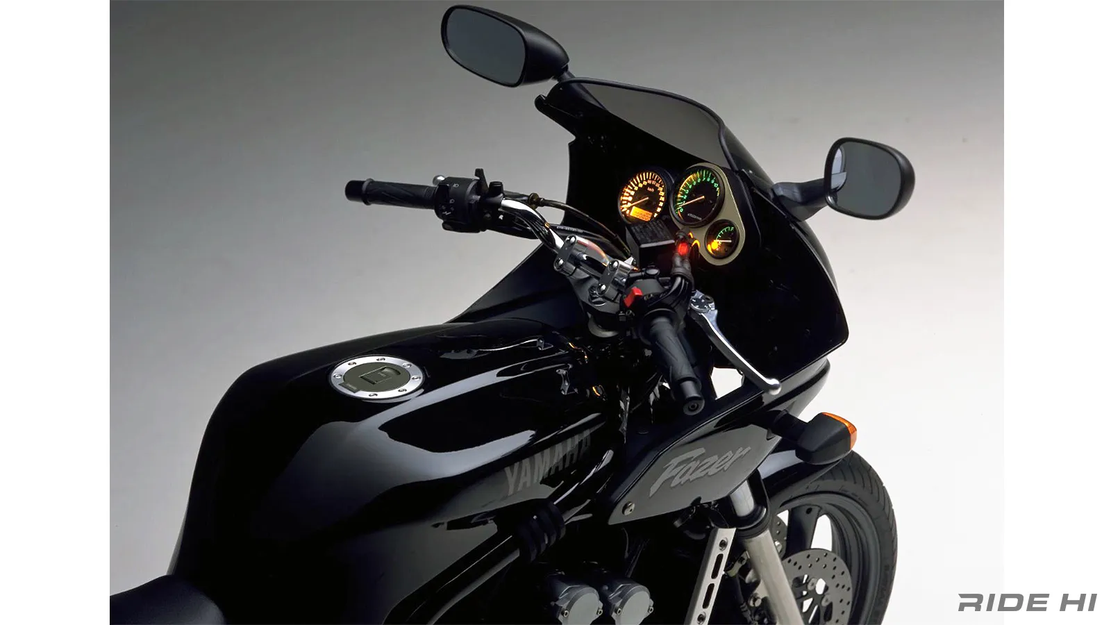 ヨーロッパで需要の多い600ccクラスでFZS600は大人気！【このバイクに