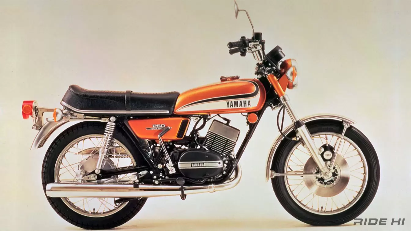 yamaha_rz250_02_01.webp
